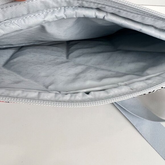 NWT Vera Bradley Essential Sling Backpack Lisbon Medallion NWT - Picture 9 of 9